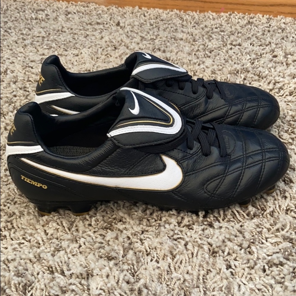 NEVER WORN Nike Tiempo soccer cleats